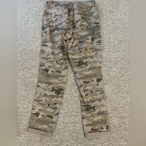 Cute Camouflage Capri !!! 😊😊😊